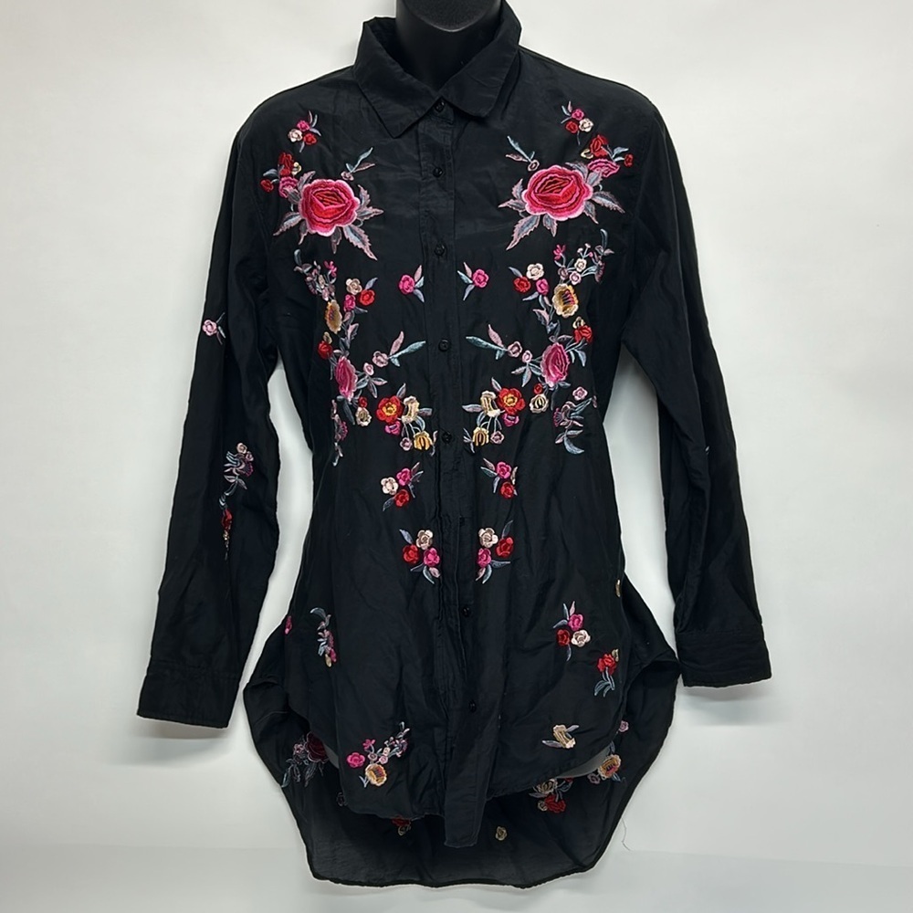 Zara size small embroidered button up black tunic shirt